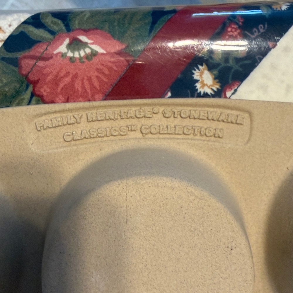 Pampered chef muffin, stoneware, baking dish - Picture 4 of 5